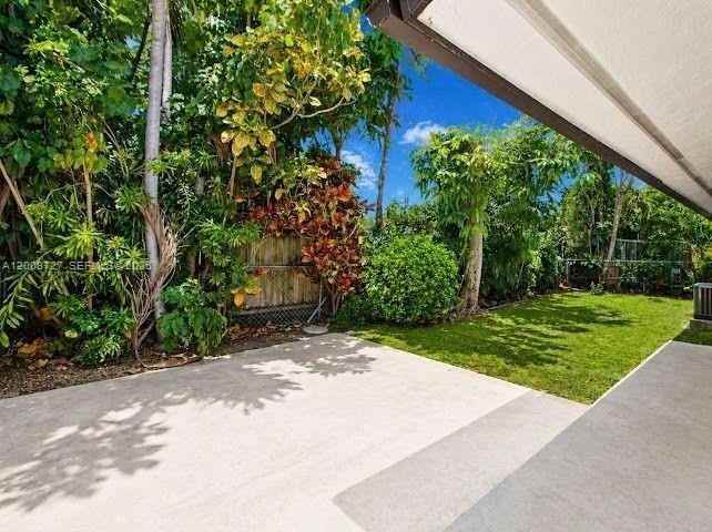 2831 Sw 21st St #2831 - Photo 5 of 18
