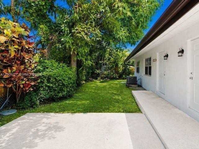 2831 Sw 21st St #2831 - Photo 6 of 18