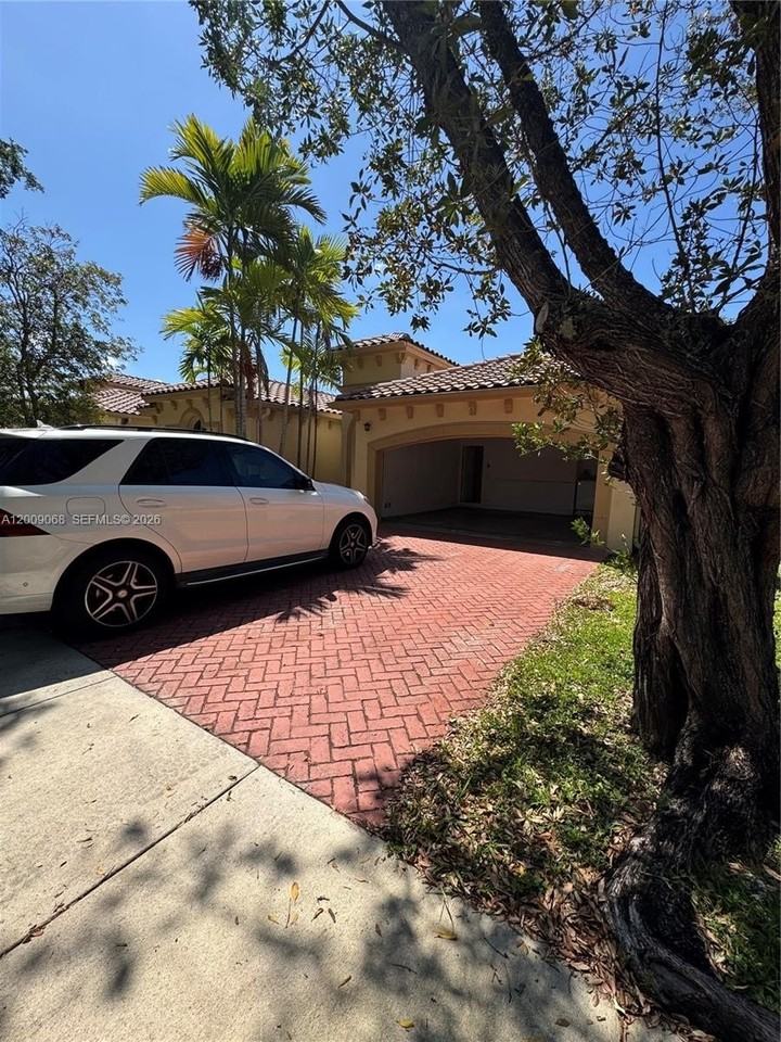 12860 Sw 51st St - Photo 5 of 29