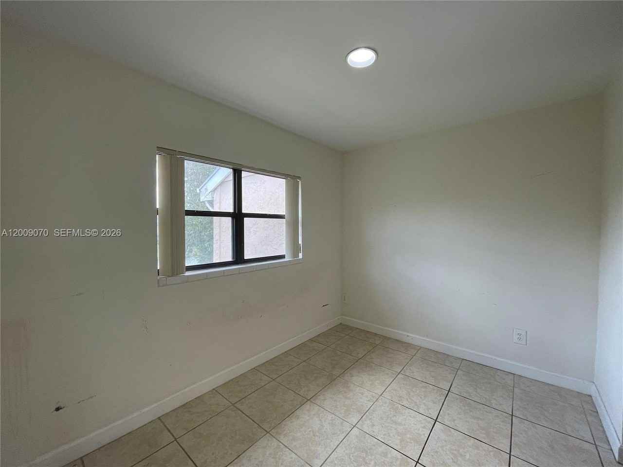 3957 Nw 87th Ave #3957 - Photo 2 of 9
