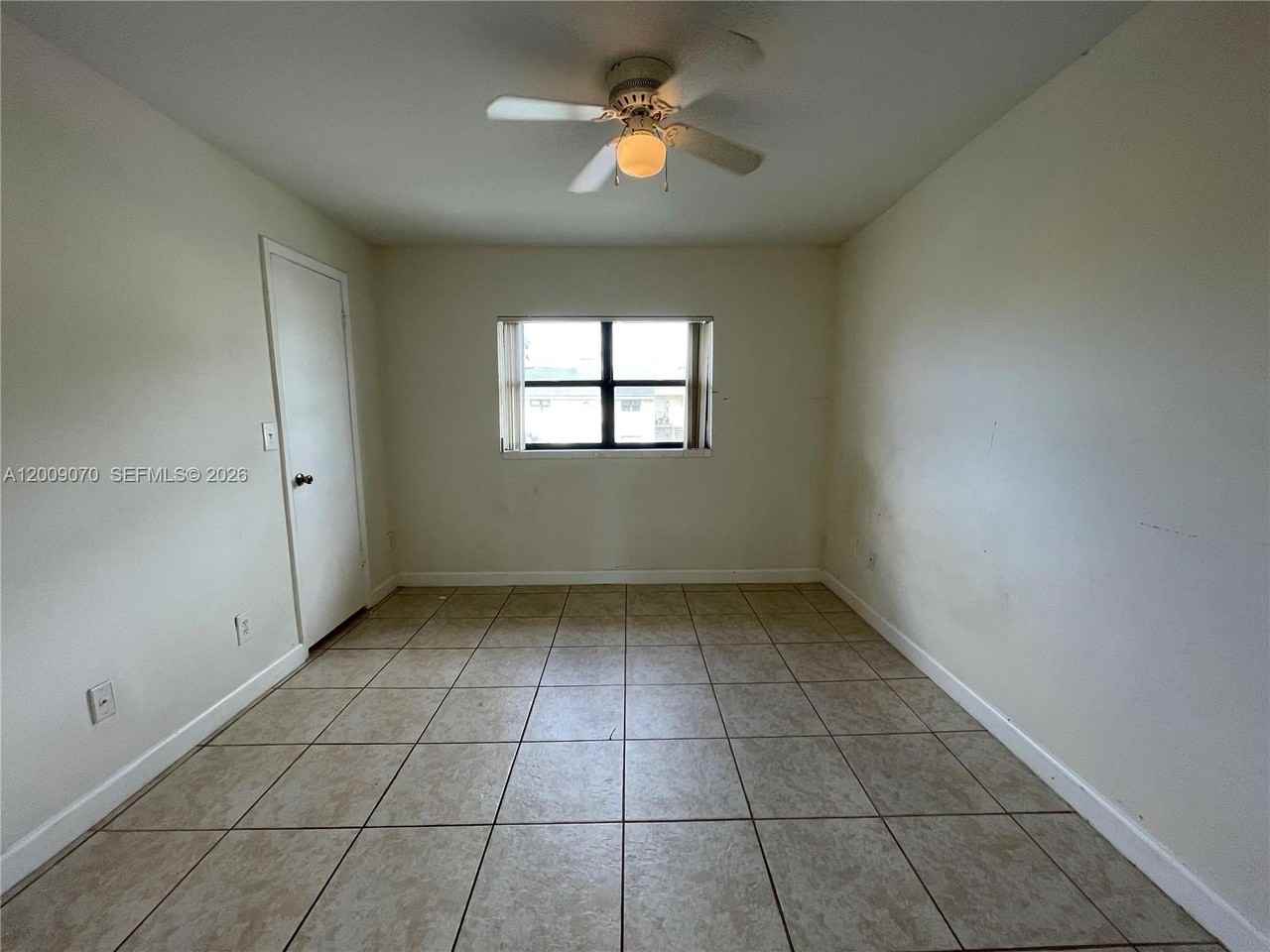 3957 Nw 87th Ave #3957 - Photo 5 of 9