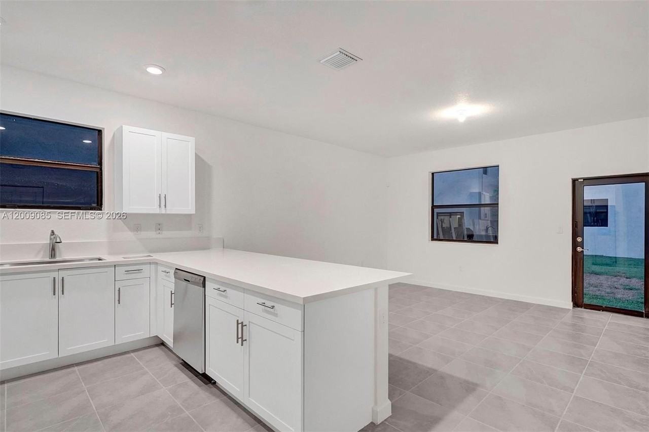 13417 Sw 285th St #13417 - Photo 4 of 50