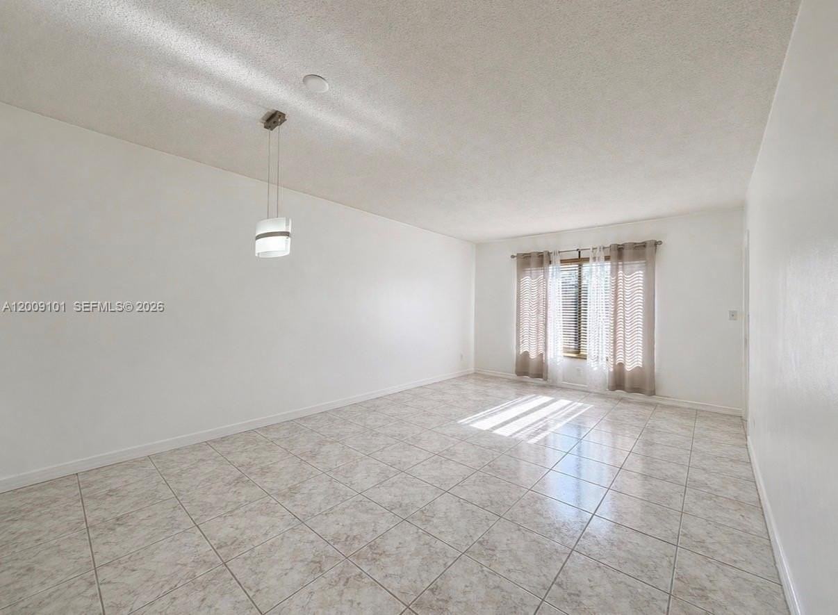 160 Royal Palm Rd #214 - Photo 2 of 9