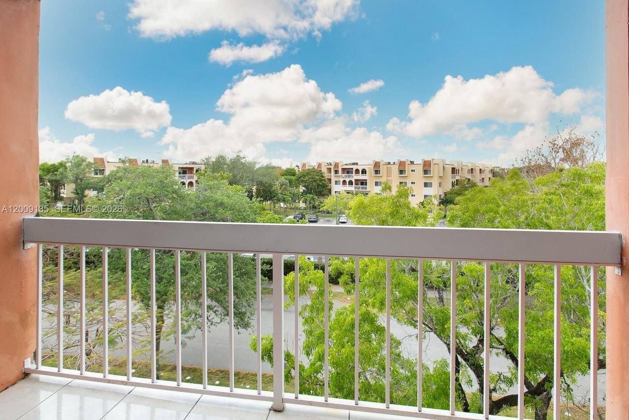 8101 Camino Real #C401 - Photo 6 of 37