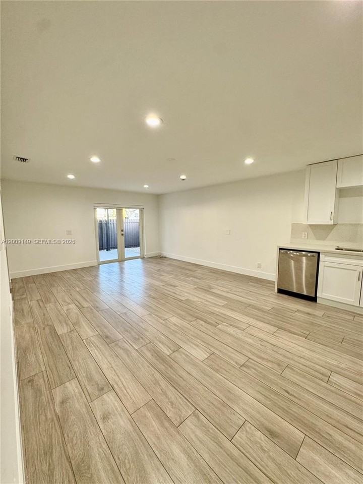 11770 Sw 178th Ter - Photo 7 of 13