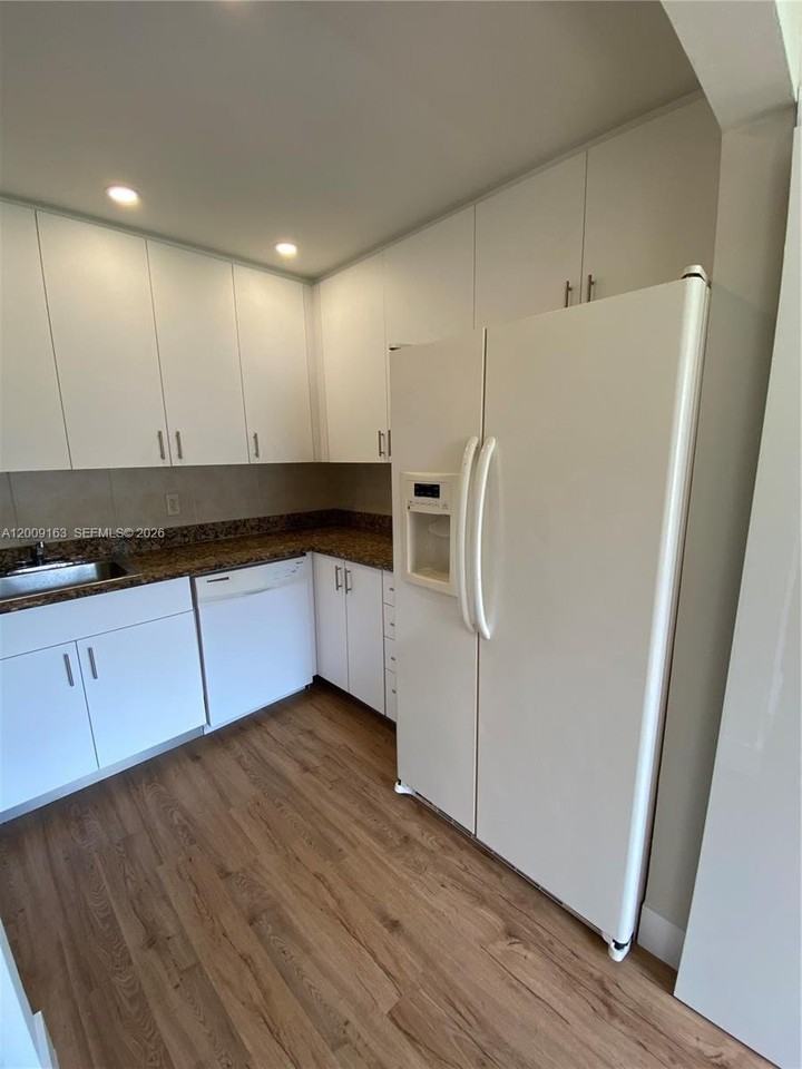 1835 Sw 81st Ave #3-13 - Photo 5 of 29