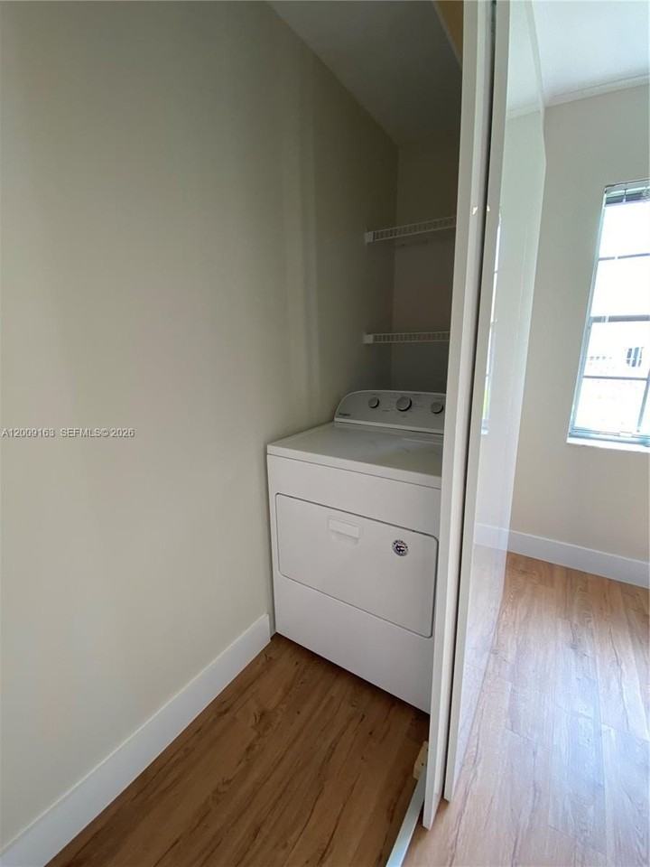 1835 Sw 81st Ave #3-13 - Photo 7 of 29