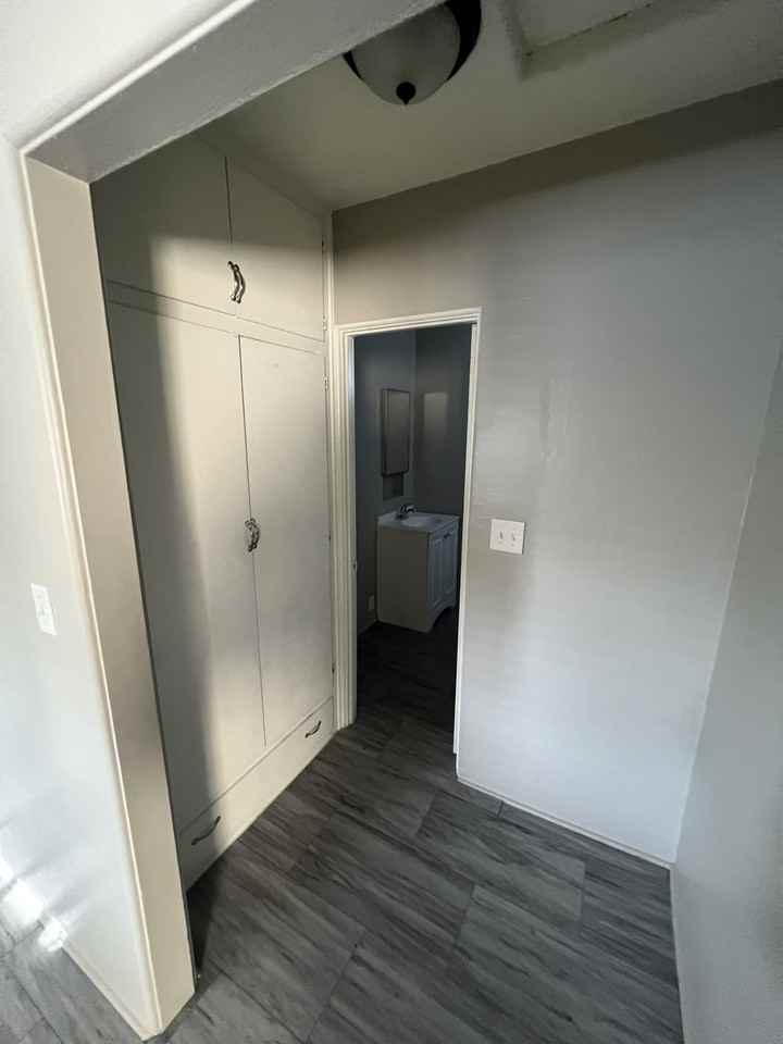 2814 Saturn Avenue - Photo 2 of 10