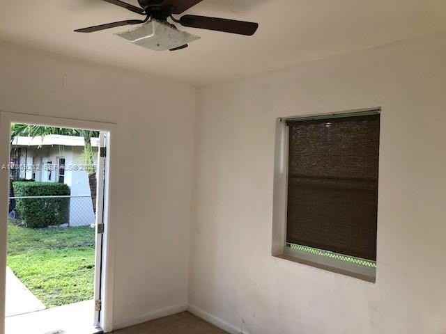 471 Sw 10th St #5 - Photo 2 of 10