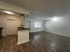 featured image of 1400 Ne 56th St #103