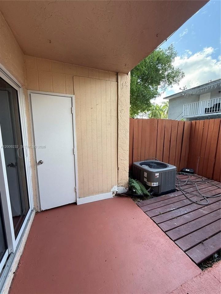 15687 Sw 85th Ter #233 - Photo 3 of 16