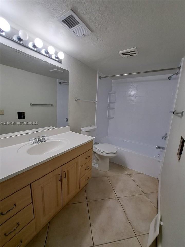 2796 S University Dr #2106 - Photo 5 of 9