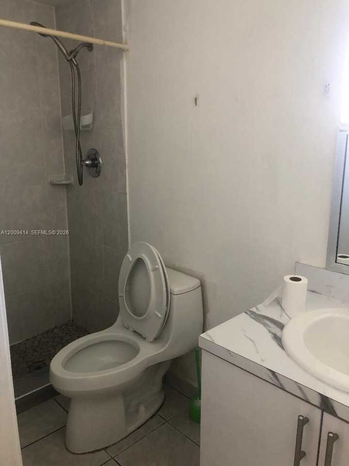 3321 Sw 91st Ave #3321 - Photo 5 of 11