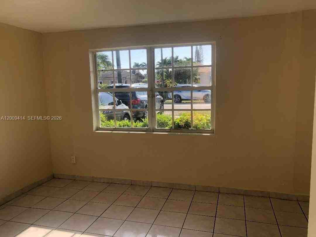 3321 Sw 91st Ave #3321 - Photo 6 of 11