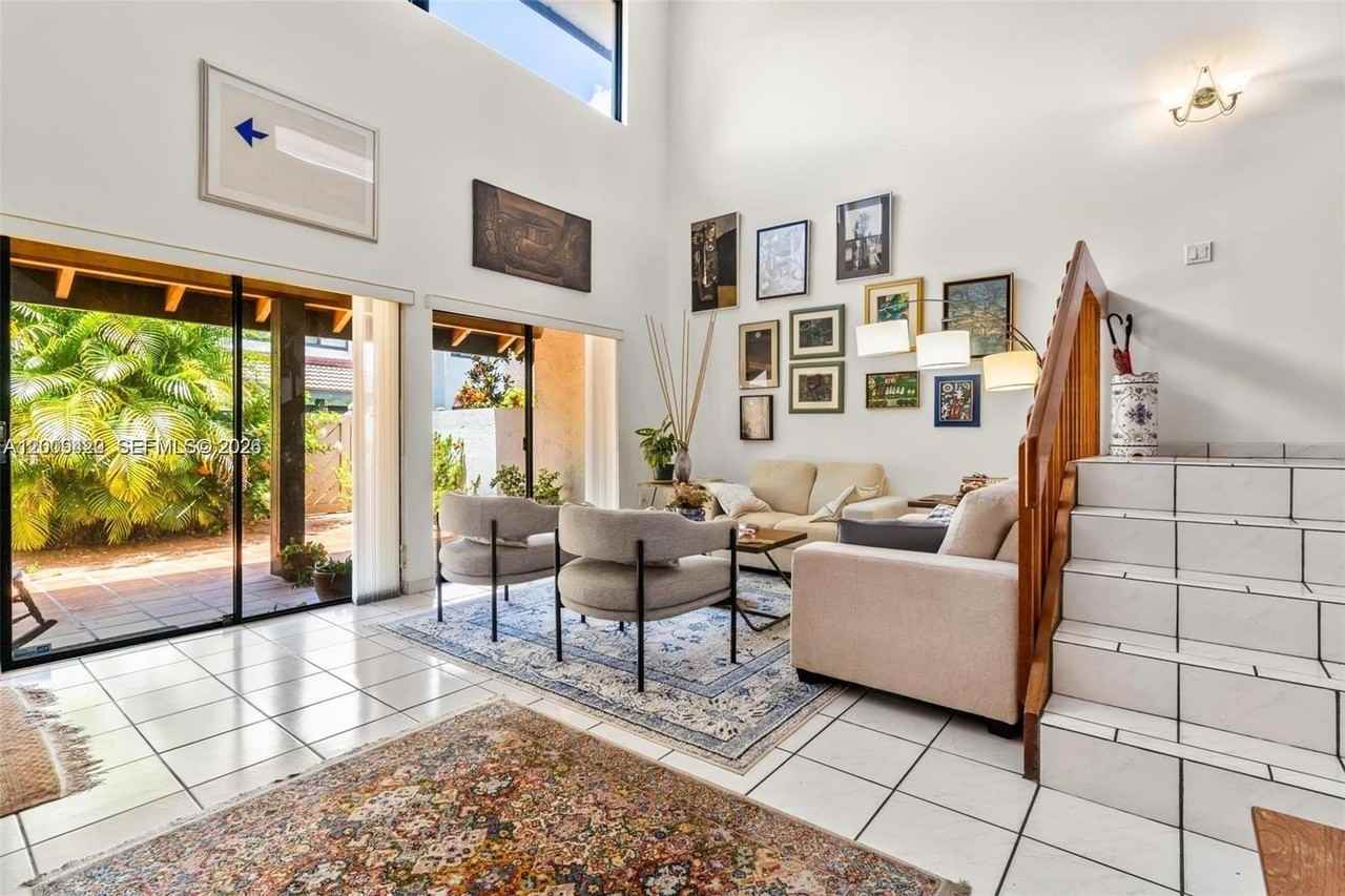 12518 Sw 94th Ter #12518 - Photo 4 of 14