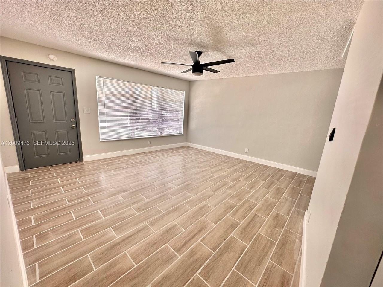 2600 Ne 8th Ave - Photo 2 of 16