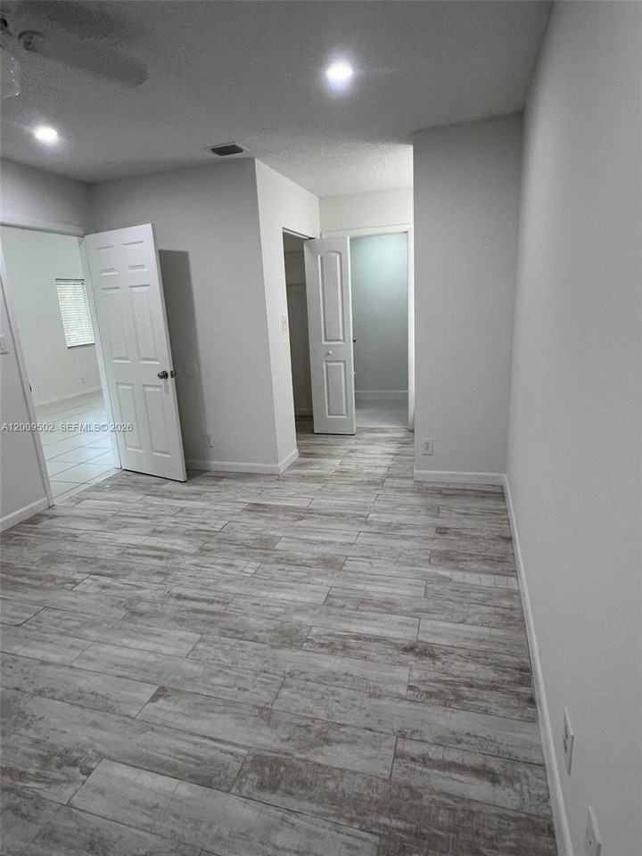 9203 Sw 138th Pl #9203 - Photo 2 of 22