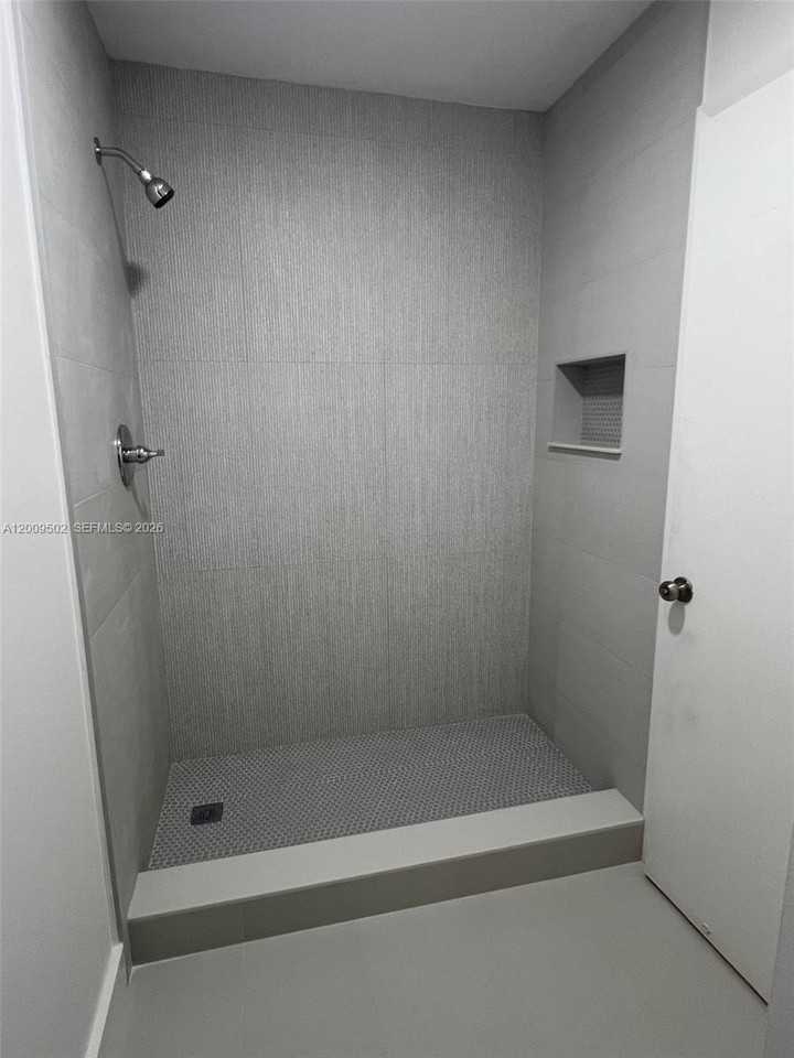 9203 Sw 138th Pl #9203 - Photo 7 of 22