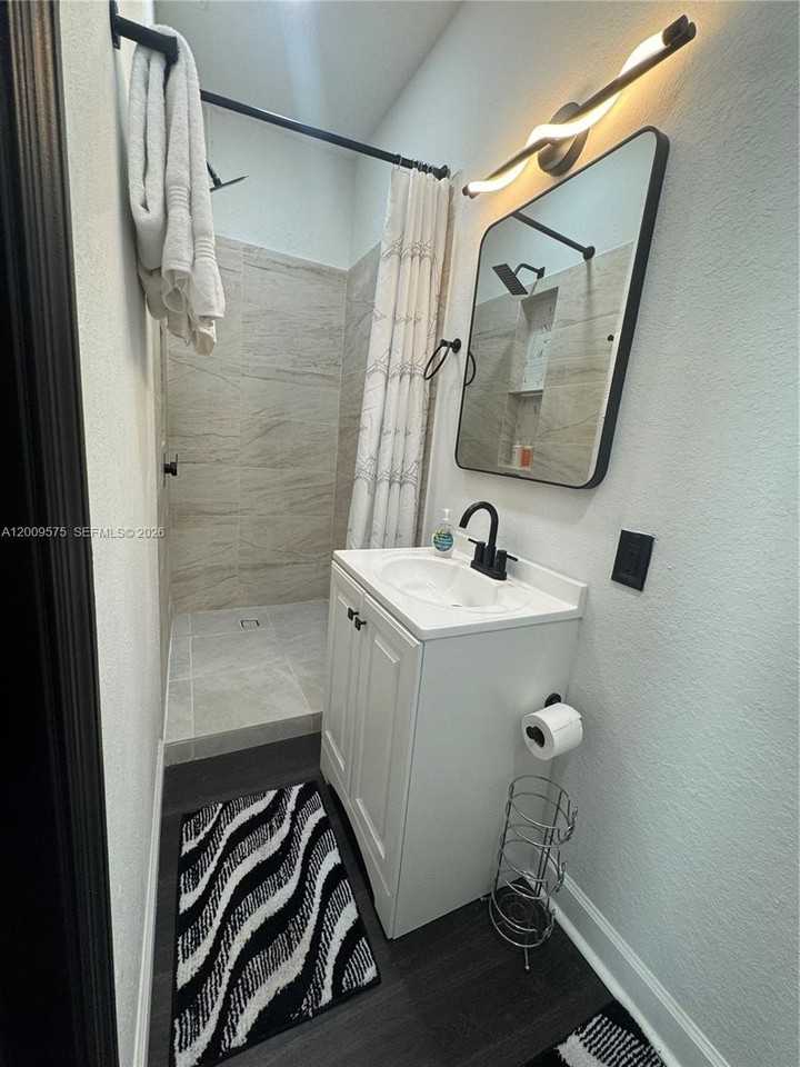 12959 Sw 229th Ter #0 - Photo 5 of 6