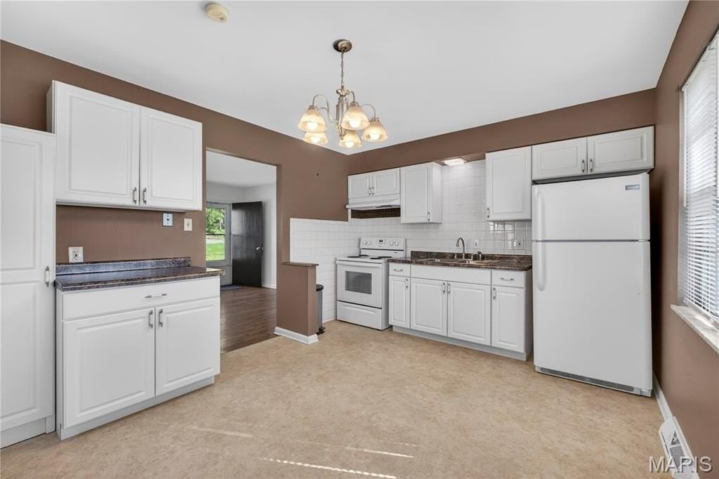 21 Fernridge Ave - Photo 5 of 21