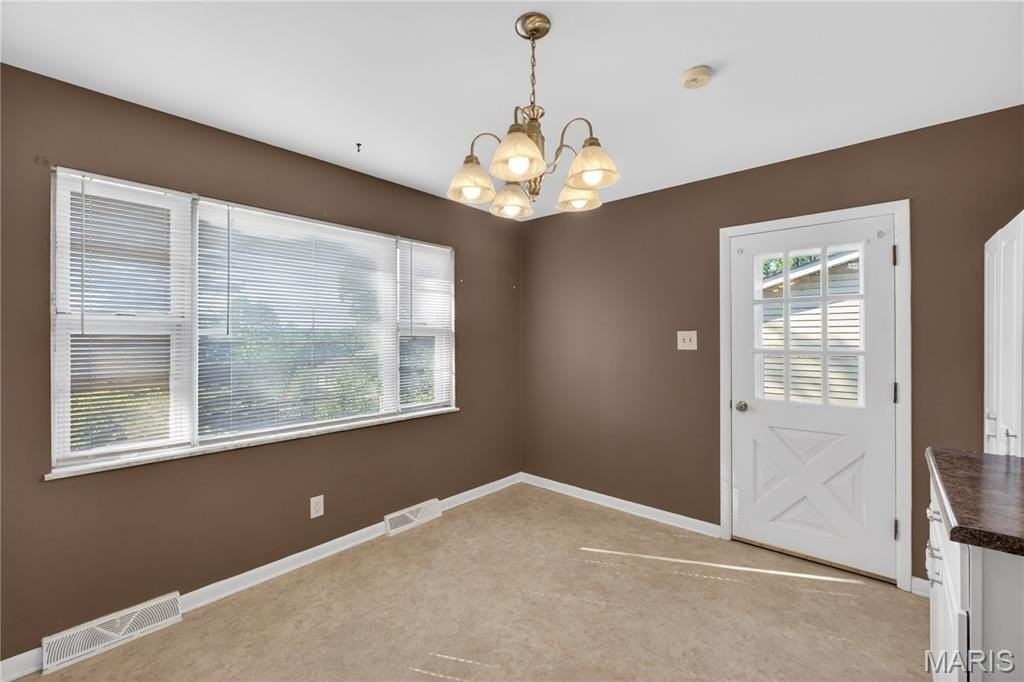 21 Fernridge Ave - Photo 7 of 21