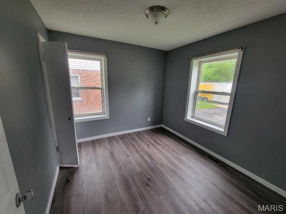 3571 Wright Ave - Photo 6 of 18