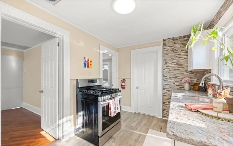 74 Hughes Street - Photo 4 of 12