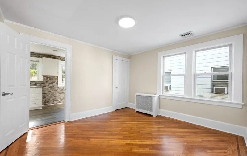 74 Hughes Street - Photo 6 of 12