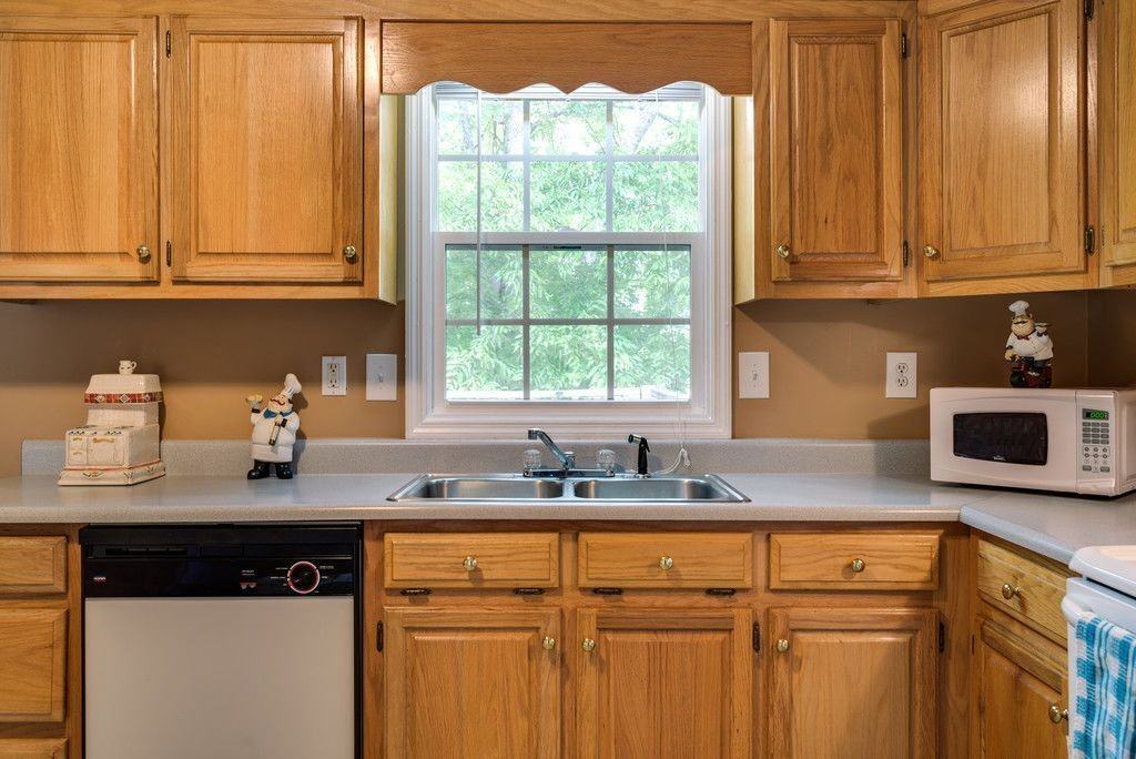 Bella Manor Apartments - Photo 6 of 28