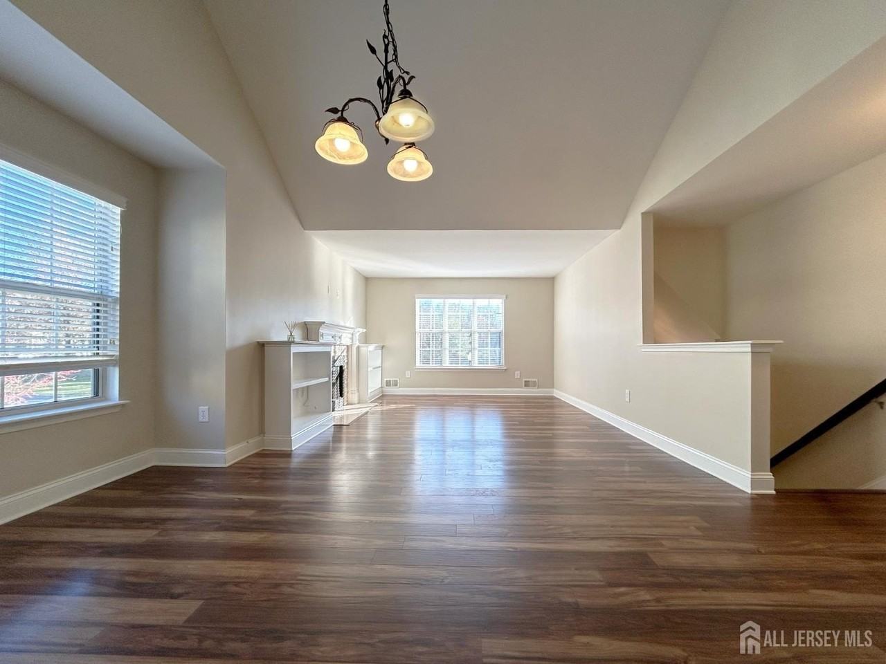3108 Vroom Dr - Photo 4 of 26