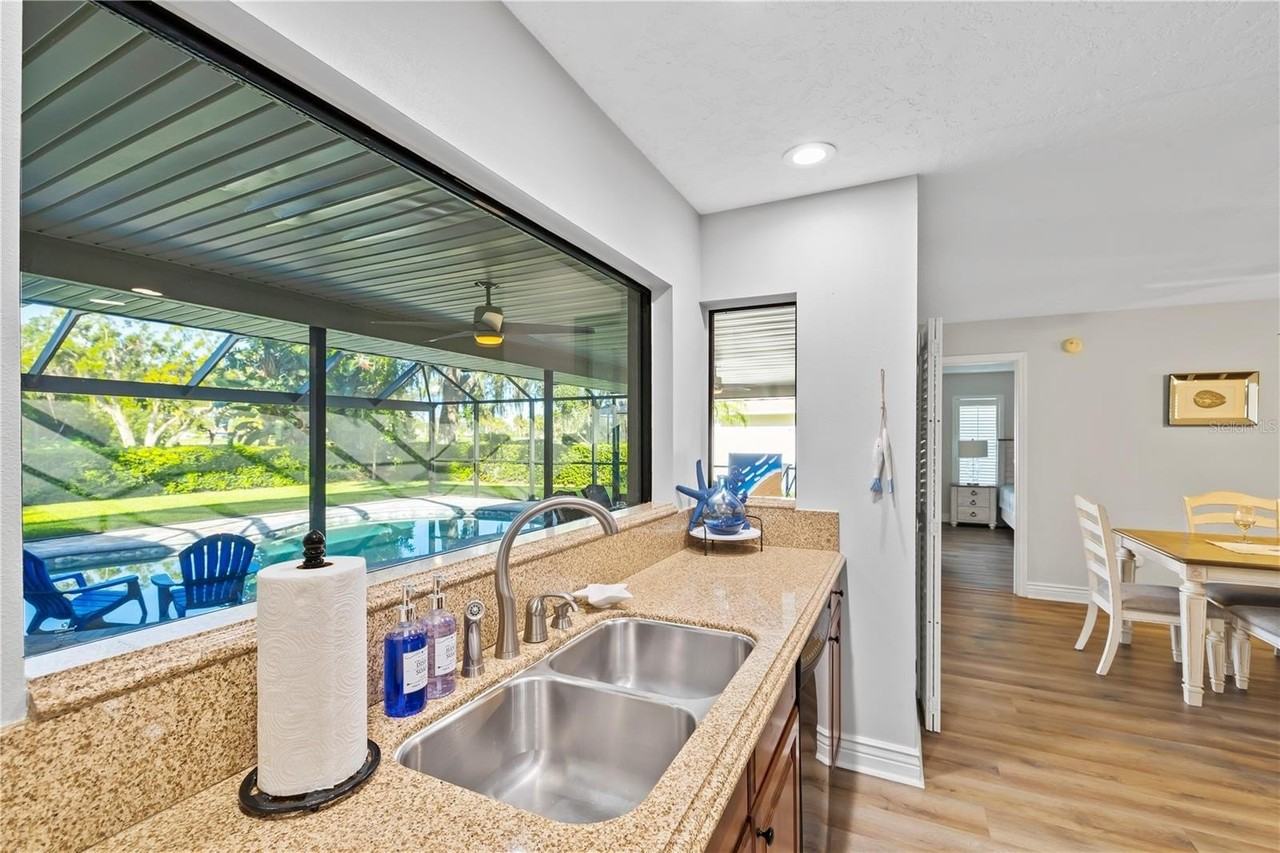 4125 Pinar Dr - Photo 6 of 32