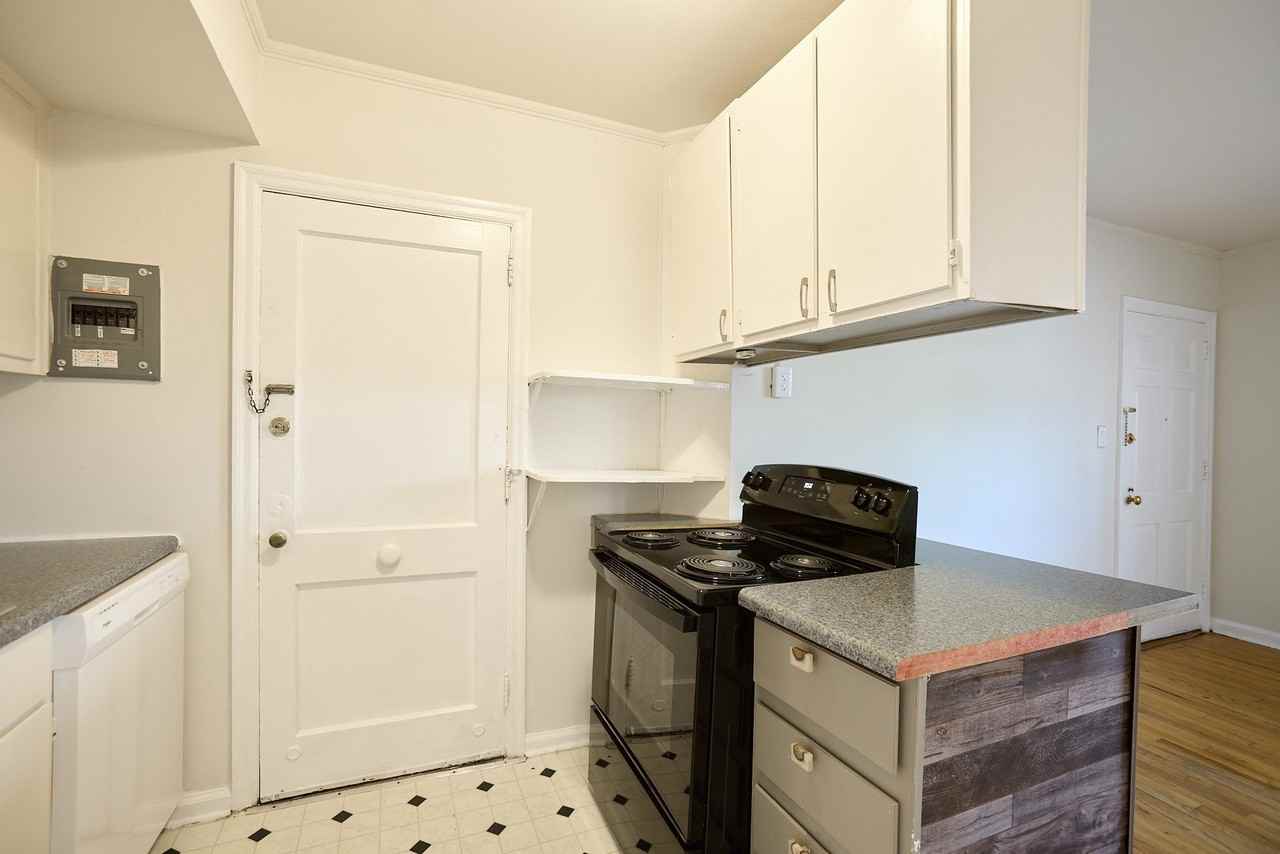 1347 Briarwood Drive Northeast Unit 3 - Photo 4 of 7