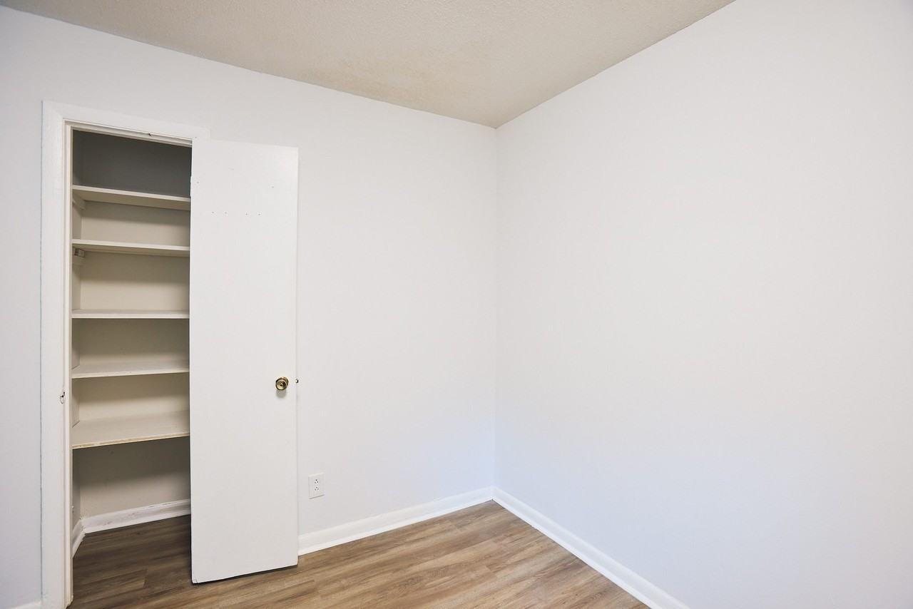 1171 Woodland Avenue Northeast Unit 3 - Photo 4 of 7