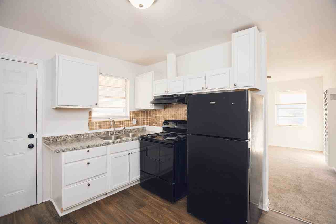 1171 Woodland Avenue Northeast Unit 6 - Photo 2 of 6