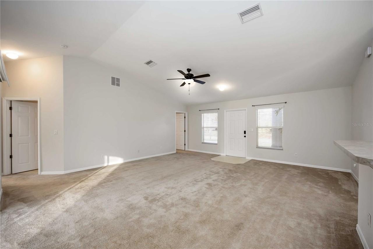 1698 N Lavina St - Photo 5 of 20