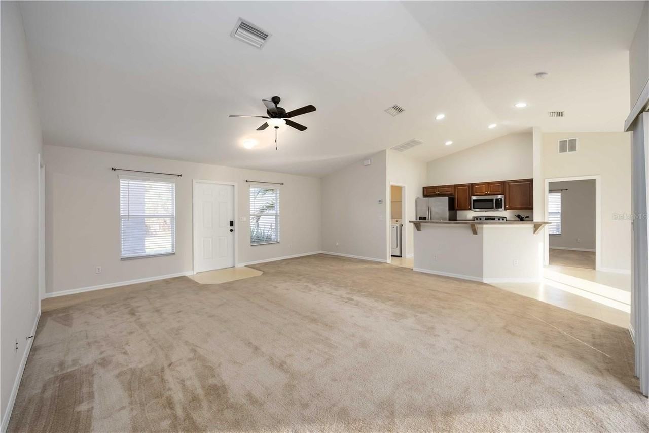 1698 N Lavina St - Photo 6 of 20