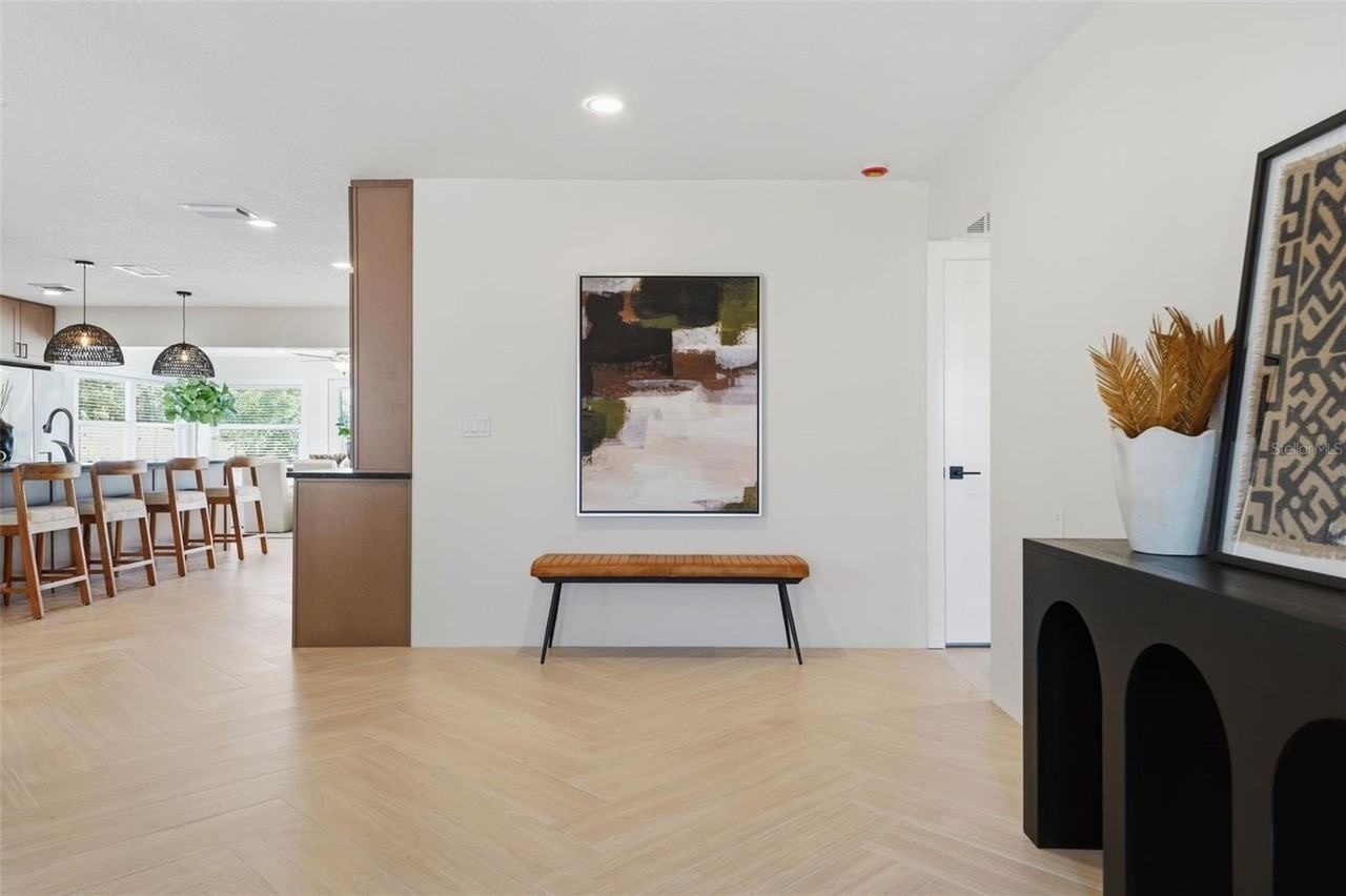 501 65th St - Photo 7 of 50