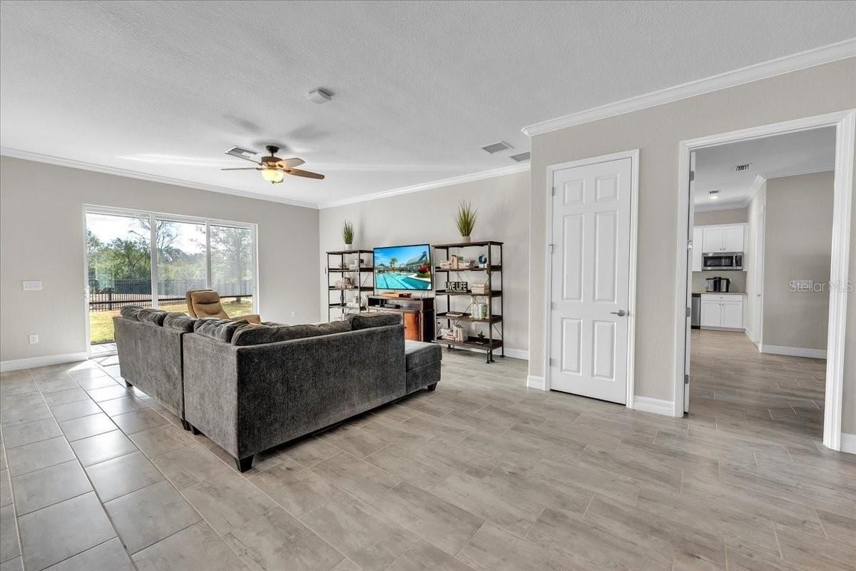 2905 Starwood Ct - Photo 3 of 50