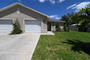 613 Southeast 14th Street - Photo 1 of 1