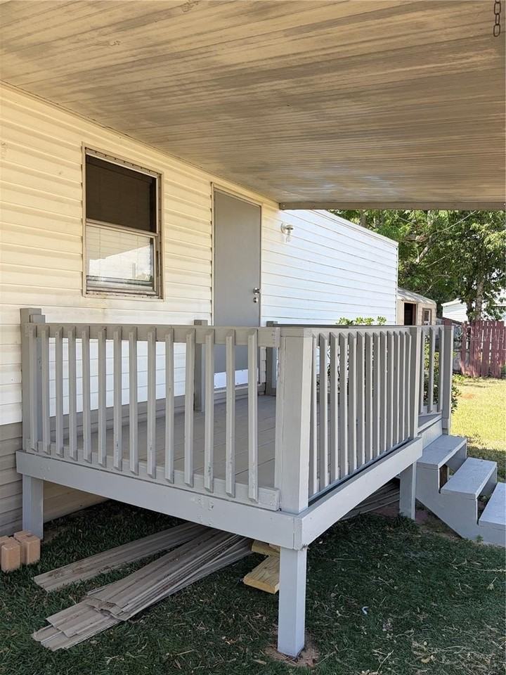 16819 Bay Ave - Photo 3 of 14