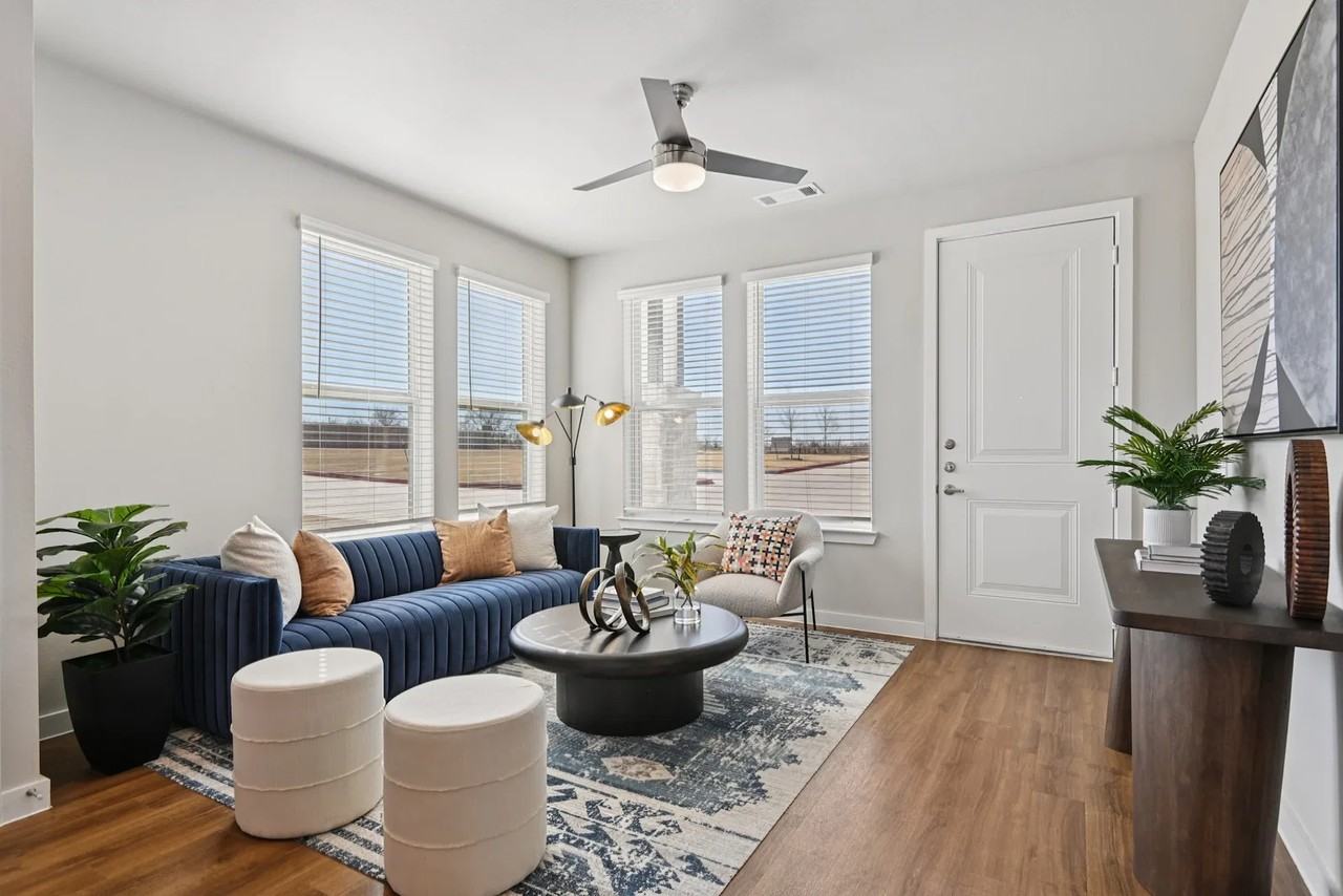 Theo Trl #7105 - Photo 2 of 8