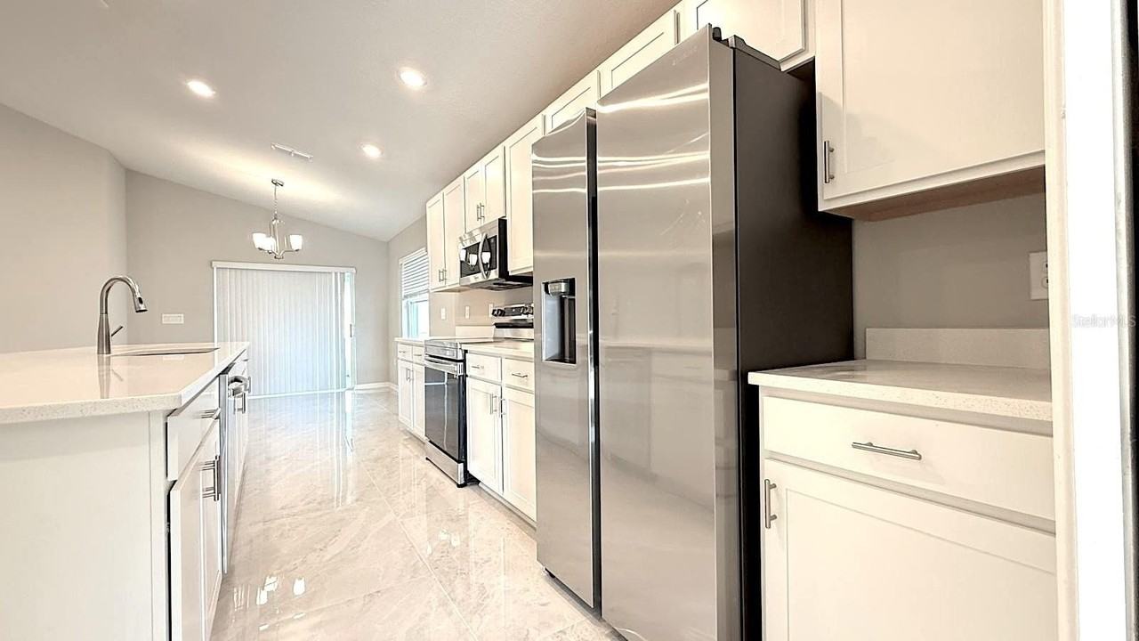 1551 Eucalyptus Way - Photo 4 of 18