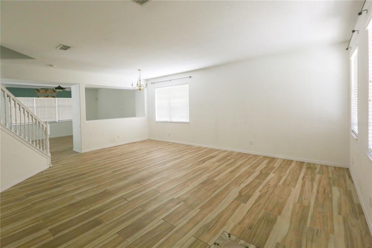 16801 Sunrise Vista Dr - Photo 2 of 14
