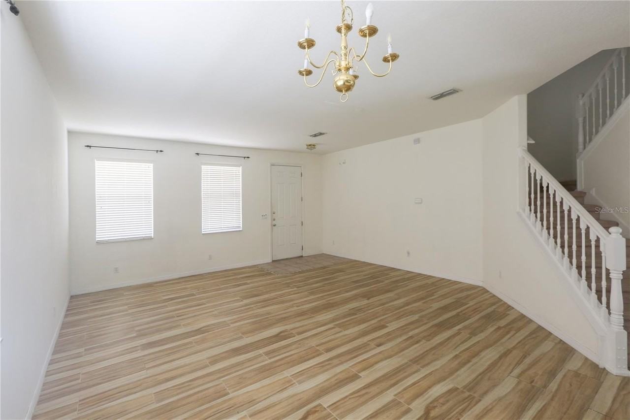 16801 Sunrise Vista Dr - Photo 3 of 14