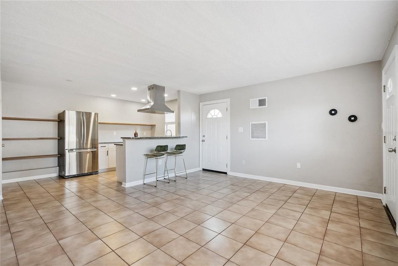 516 B St - Photo 3 of 27