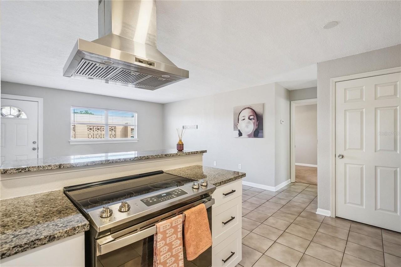 516 B St - Photo 6 of 27