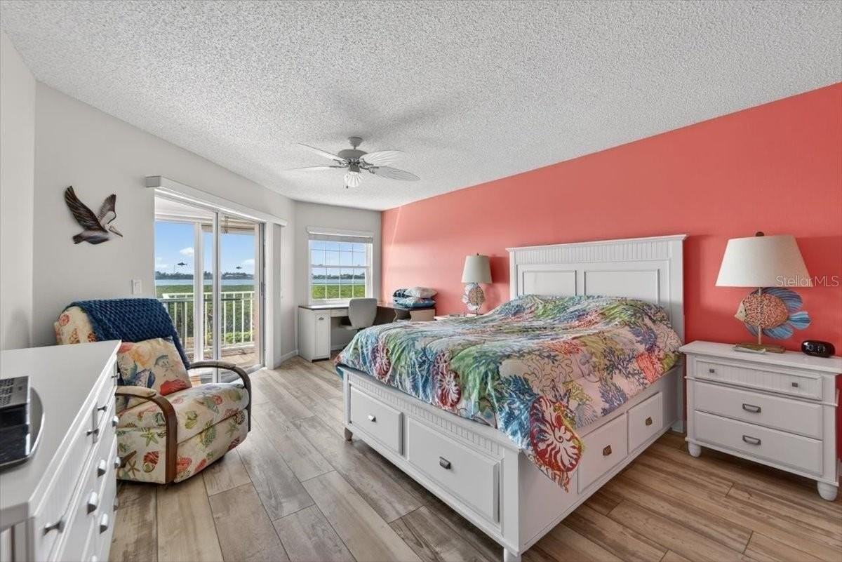 1343 Perico Point Cir #117 - Photo 5 of 50