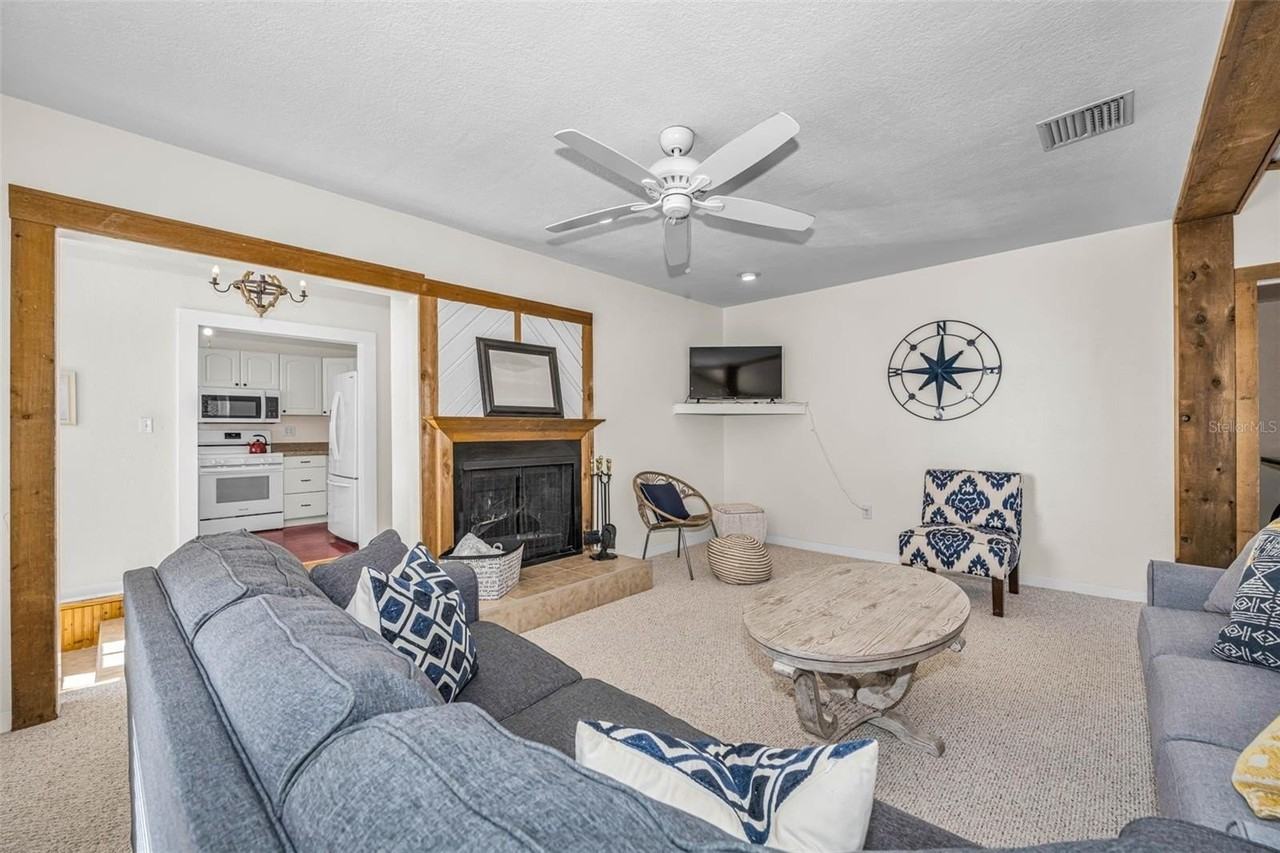 525 Bay St - Photo 7 of 38