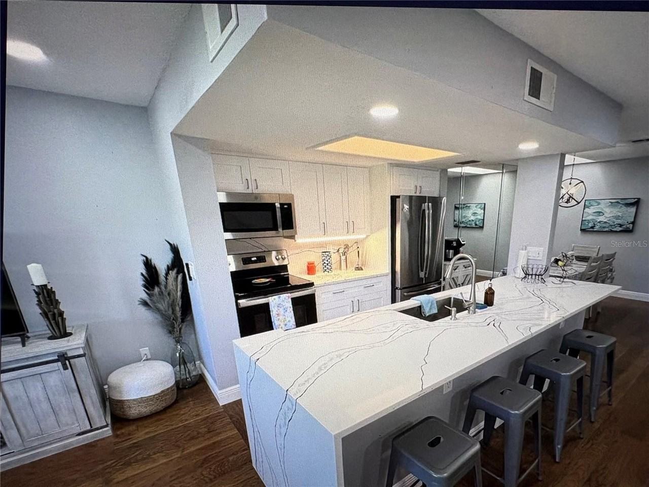 629 Garland Cir - Photo 4 of 27