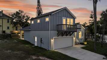 featured image of 207 Athens St